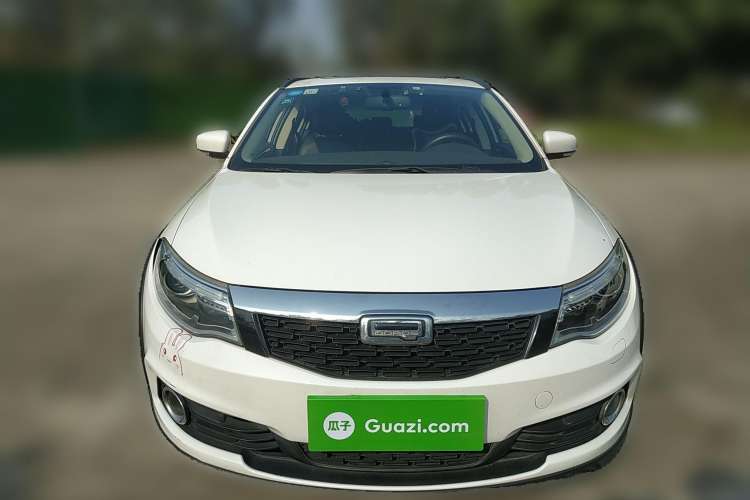 Used Qoros 3 2015 Urban SUV 1.6T Automatic Xuan Dong Party Edition Front