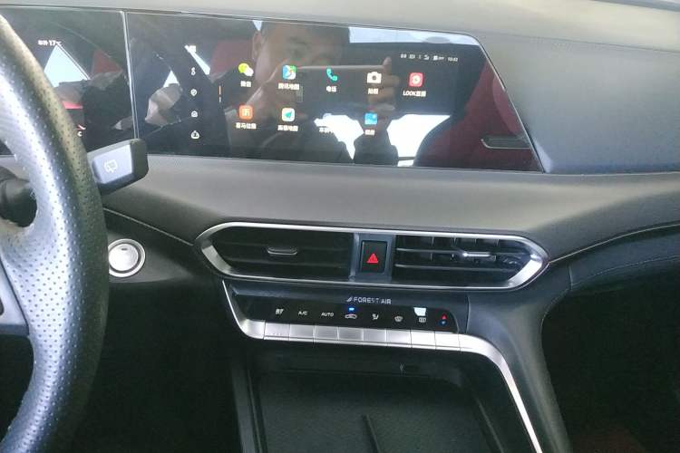 Used CHANGAN UNI-T 2020 1.5T Flagship Version Audio And AC Panel