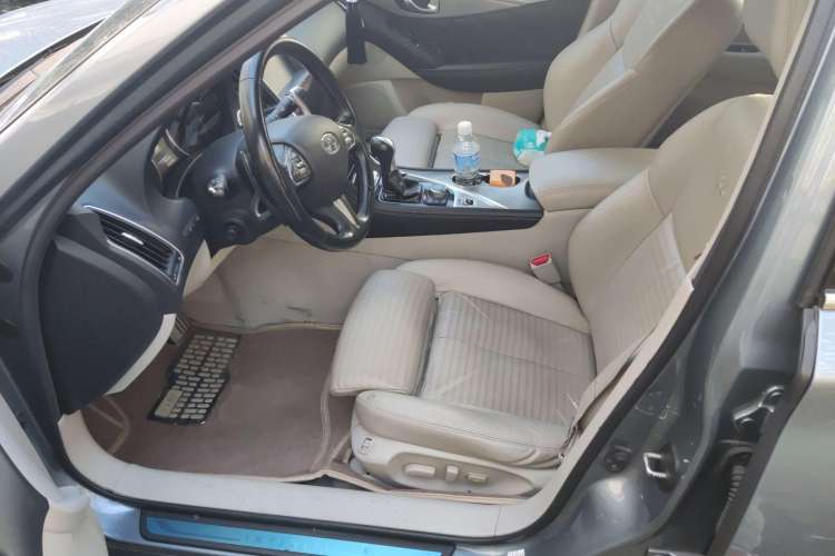 Used Infiniti Q50 2014 3.7L Luxury Sport Edition Left Front Seat