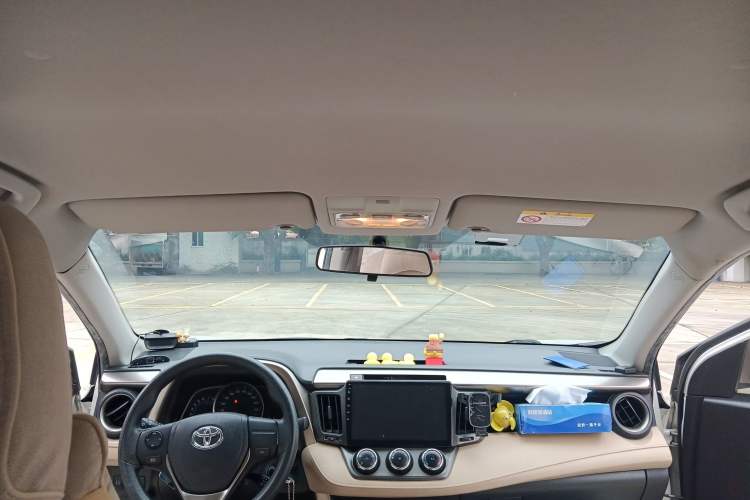 Used Toyota RAV4 2015 2.0L Manual Two-Wheel Drive Urban Edition
