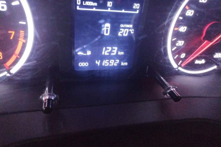 Used Land X2 2017 1.6L Manual Sharp Edition
