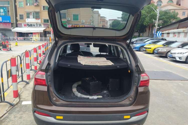 Used Brilliance V5 2014 1.5T Automatic Two-Wheel Drive Sport Model