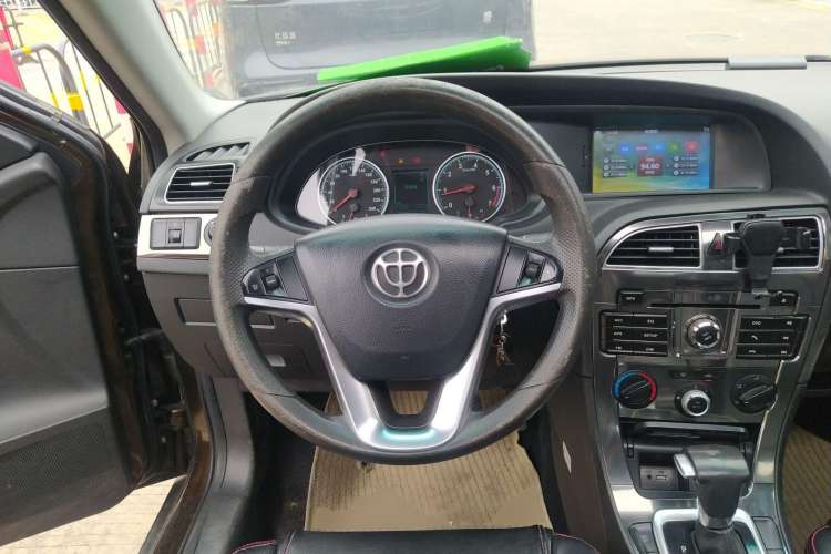 Used Brilliance V5 2014 1.5T Automatic Two-Wheel Drive Sport Model
