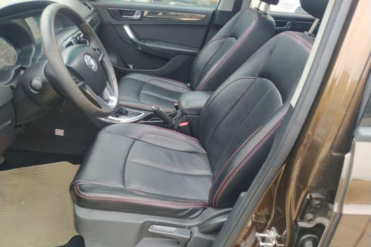 Used Brilliance V5 2014 1.5T Automatic Two-Wheel Drive Sport Model