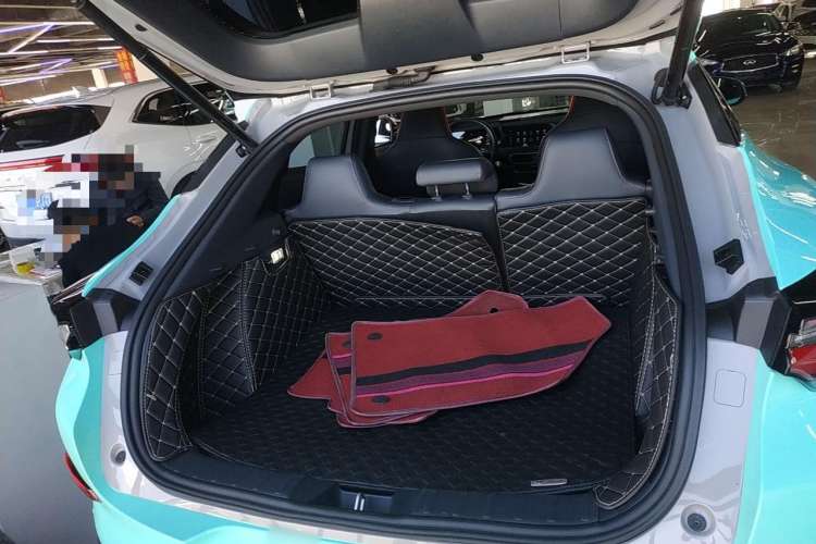 Used CHANGAN UNI-T 2020 1.5T Flagship Version Trunk