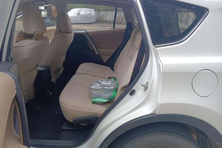 Used Toyota RAV4 2015 2.0L Manual Two-Wheel Drive Urban Edition
