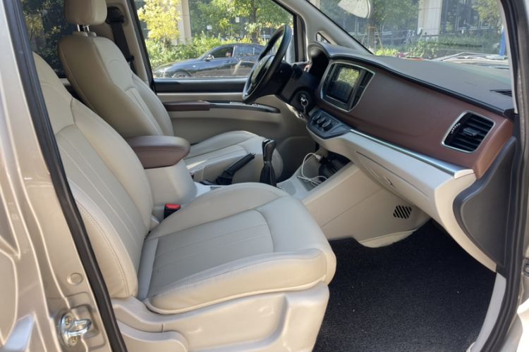 Used FORTHING Lingzhi 2018 M5L 1.6L 7-Seater Luxury Model