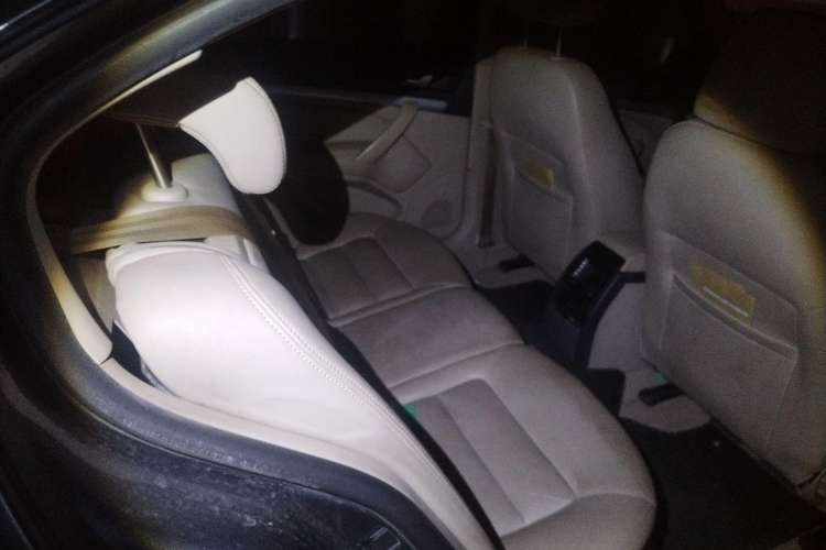 Used Skoda Octavia 2009 2.0L Manual Elegance Edition

