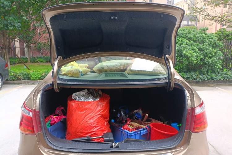 Used Dongfeng Aeolus A60 2016 1.6L Automatic Luxury Model