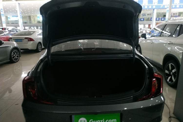 Used Hyundai Mistra 2021 1.8L CVT LUX Premium Edition
