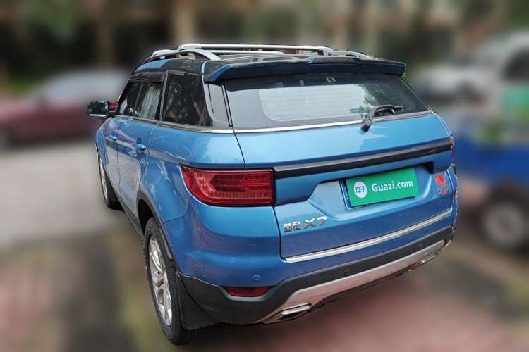 Used Land X7 2015 2.0T Panoramic Prestige Edition
