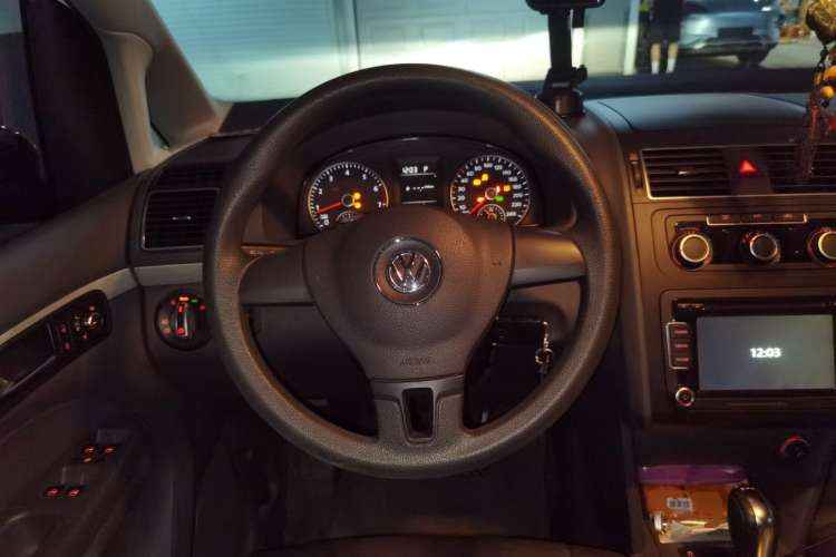 Used Volkswagen Touran 2014 1.4T DSG 30th Anniversary Edition
