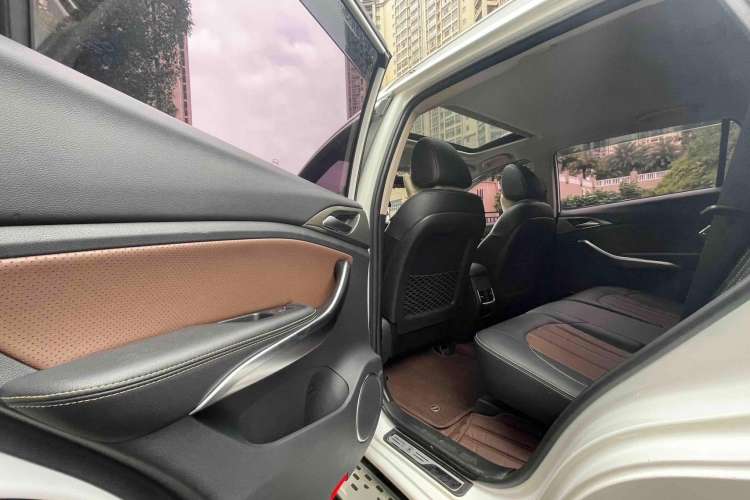 Used BYD Song 2018 1.5TID Automatic Smart Connect Prestige Model
