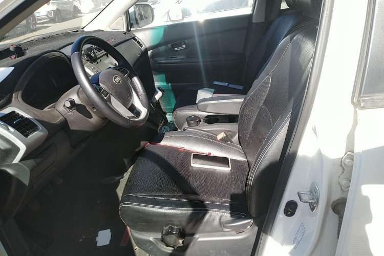 Used BYD S6 2013 Platinum Edition 2.0L Manual Luxury Model
