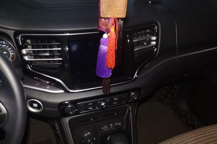 Used Jeep Grand Commander 2018 2.0T Four-Wheel Drive Premium Navigation Version China V