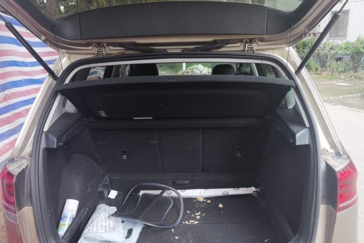 Used Volkswagen Golf Sportsvan 2018 230TSI Automatic Trend Edition
