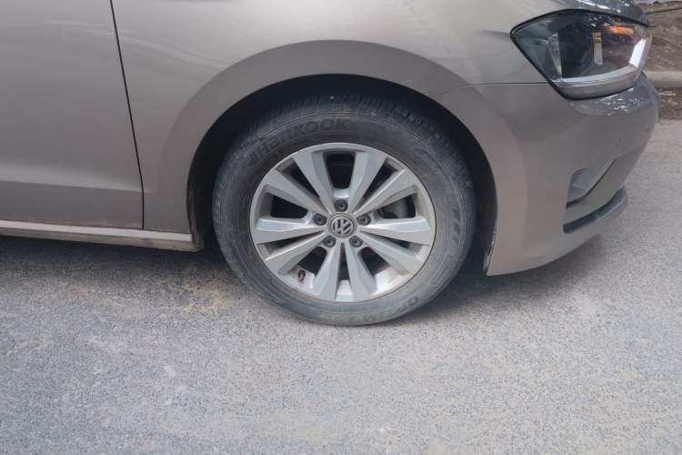 Used Volkswagen Golf Sportsvan 2018 230TSI Automatic Trend Edition
