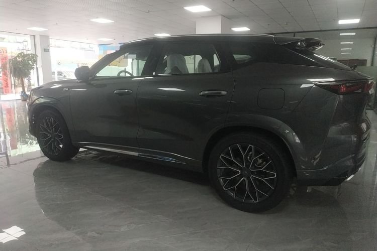 Used Oshan Z6 New Energy 2023 ZhiDian iDD 150KM Flagship PLUS Smart Parking Edition