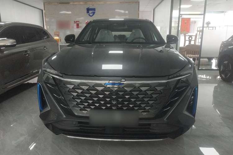 Used Oshan Z6 New Energy 2023 ZhiDian iDD 150KM Flagship PLUS Smart Parking Edition