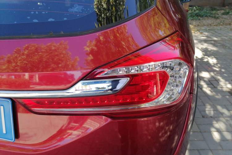 Used Baojun 310W 2018 1.5L Automatic Fashion Edition China VI