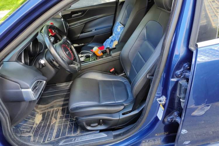 Used Jaguar XE 2015 2.0T 200 PS R-Sport