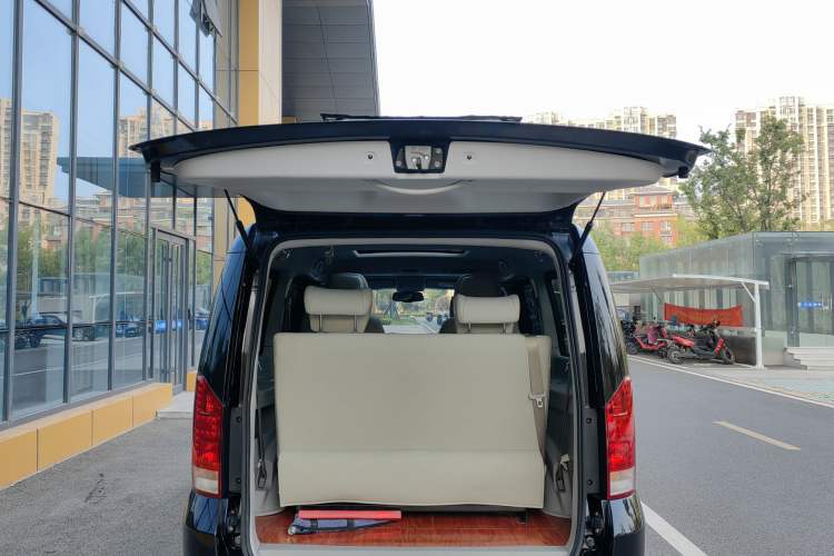 Used JAC Refine M5 2016 2.0T Gasoline Automatic Business Edition
