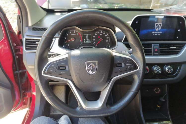 Used Baojun 310W 2018 1.5L Automatic Fashion Edition China VI