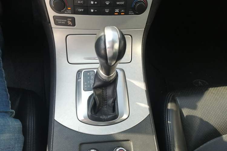 Used Infiniti G Series 2009 G37
