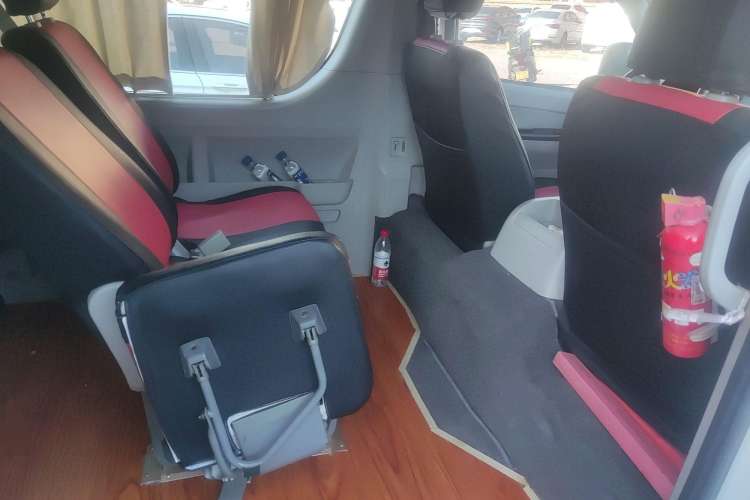 Used Jinbei Hiace 2014 2.2L Luxury Version V22