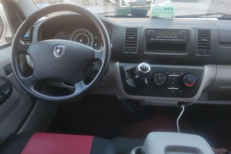 Used Jinbei Hiace 2014 2.2L Luxury Version V22