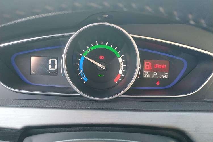 Used Roewe e550 2016 Deluxe Edition
