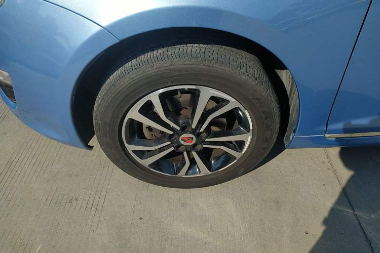 Used Roewe e550 2016 Deluxe Edition
