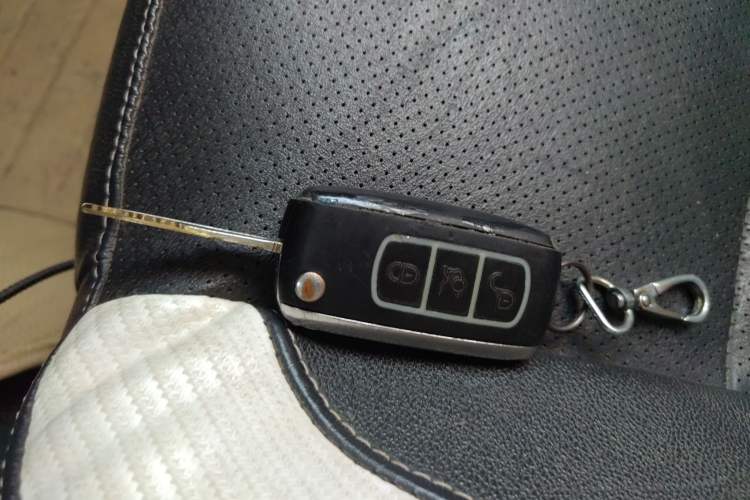 Used Mitsubishi Lancer EX 2013 Chasing Edition 1.8L Manual Luxury Model
