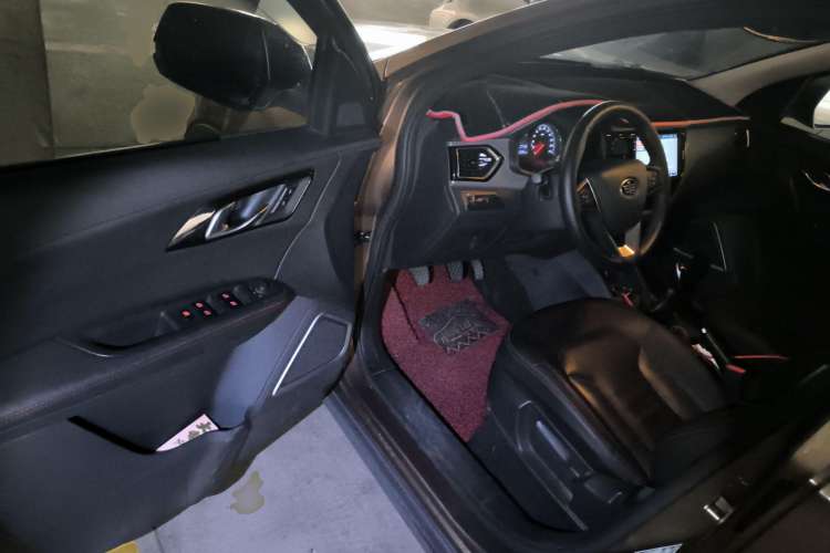 Used FAW Senya R7 2016 1.6L Manual Luxury Model