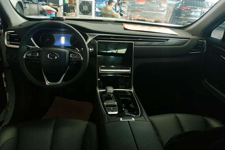 Used GAC Trumpchi GS5 2021 Advanced Model 270T Tech Smart Edition Center Console