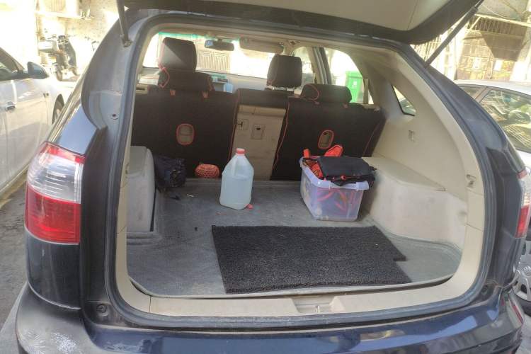 Used BYD S6 2011 2.4L Automatic Luxury Edition