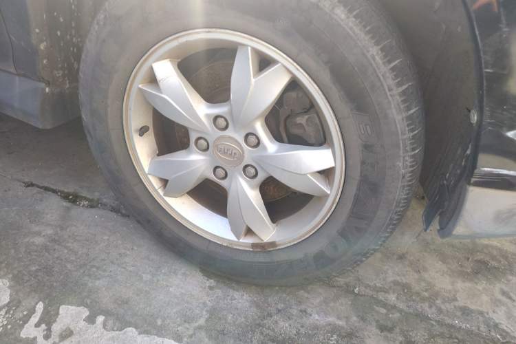 Used BYD S6 2011 2.4L Automatic Luxury Edition