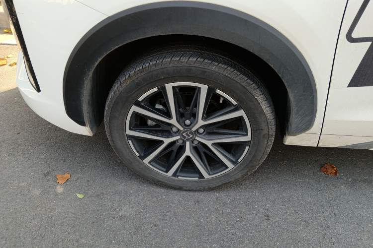 Used SOL X8 PLUS 2023 1.5 TGDI DCT Smart Edition 6-Seater
