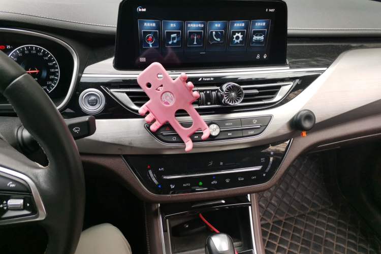 Used CHANGAN Raeton CC 2018 1.5T Automatic Zunya Model China V Standard
