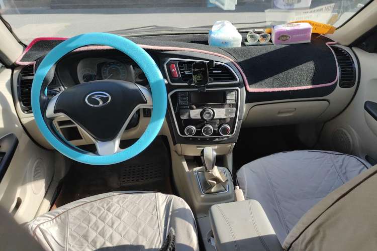 Used Soueast V3 Lingyue 2015 1.5L Manual Happiness Edition