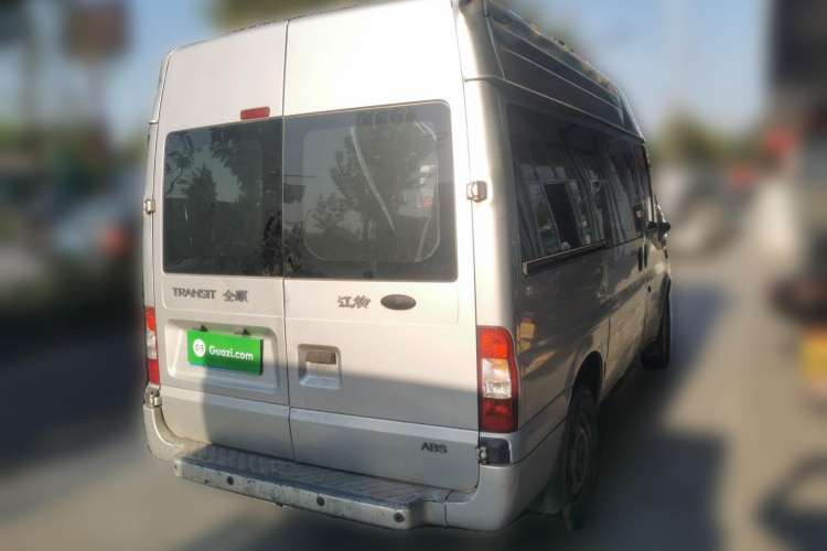 Used Ford Transit Custom 2009 2.4T Diesel Standard Version Short Wheelbase Mid-Roof China Stage III
