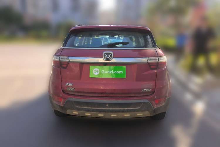 Used JMC Yusheng S330 2016 1.5L GTDi Automatic Two-Wheel Drive Prestige Edition
