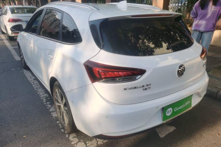 Used Buick Excelle GX 2018 18T Automatic Elite Model
