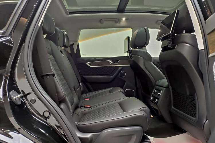 Used Hongqi HS7 2022 3.0T Automatic All-Wheel Drive Smart Connect Flagship Edition 7 Seats