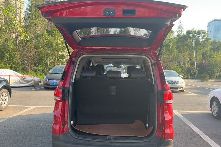 Used HYOSOW H3 2015 1.5L manual luxury version