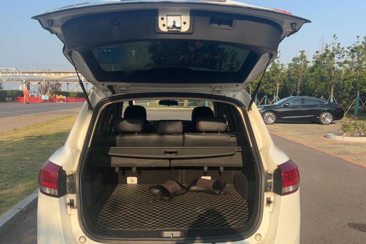 Used Yema T70 2016 1.8T CVT Ambition Model
