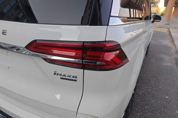 Used Roewe iMAX8 2022 400TGI Prestige Edition