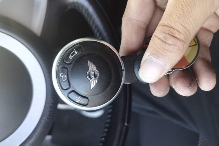 Used MINI 2010 1.6L COOPER Cheer

