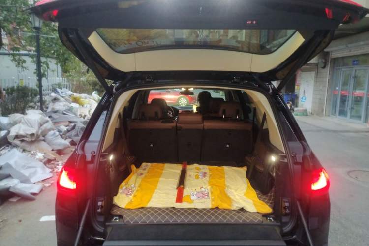 Used BMW X7 2021 xDrive40i Luxury Package with Leading Features