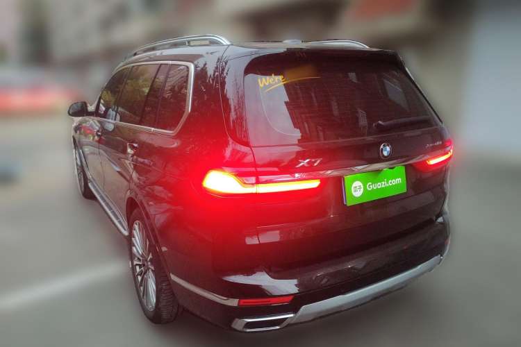 Used BMW X7 2021 xDrive40i Luxury Package with Leading Features